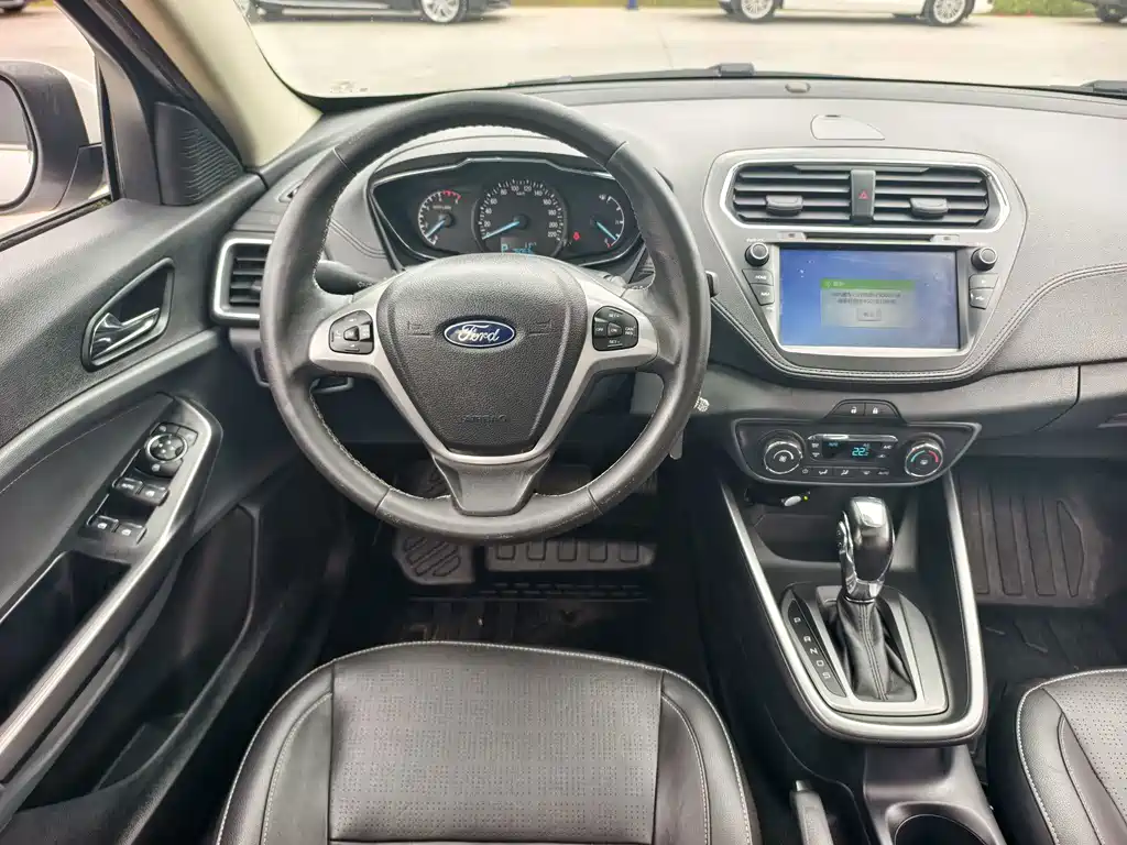 Ford Escort — миниатюра 12