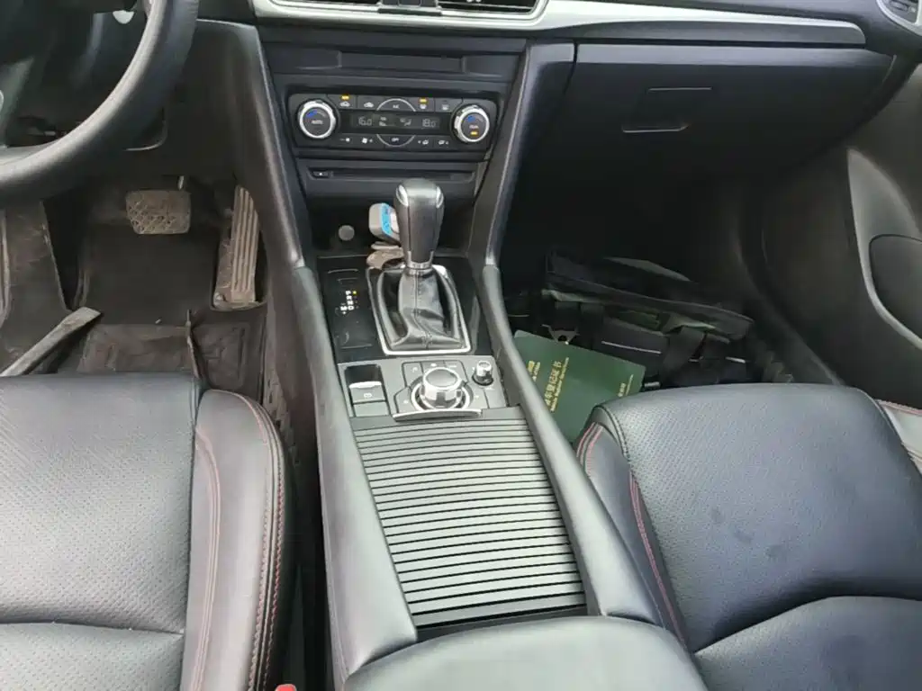 Mazda 3 Axela — миниатюра 14