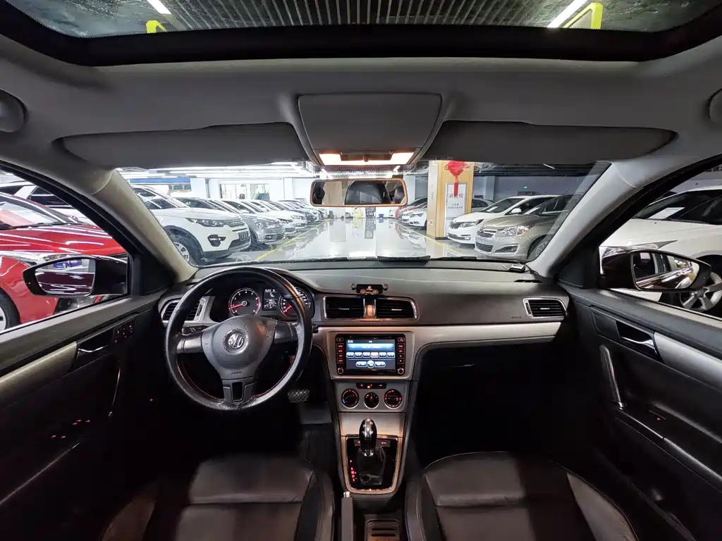 Volkswagen Lavida — миниатюра 10