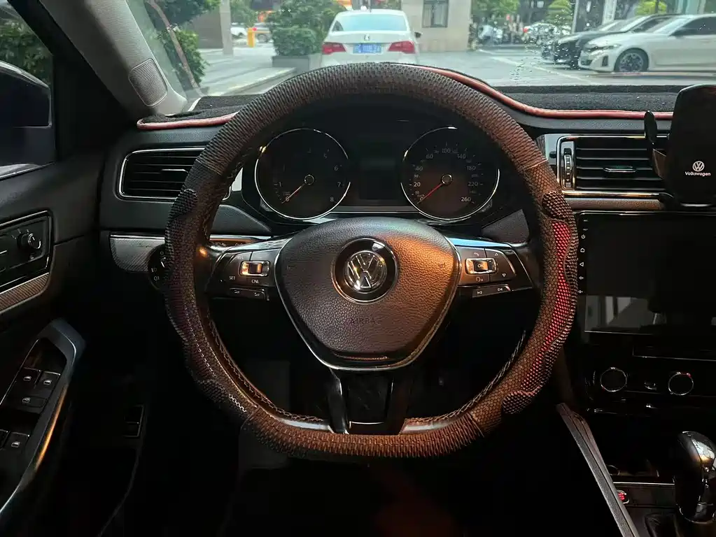 Volkswagen Sagitar — миниатюра 8