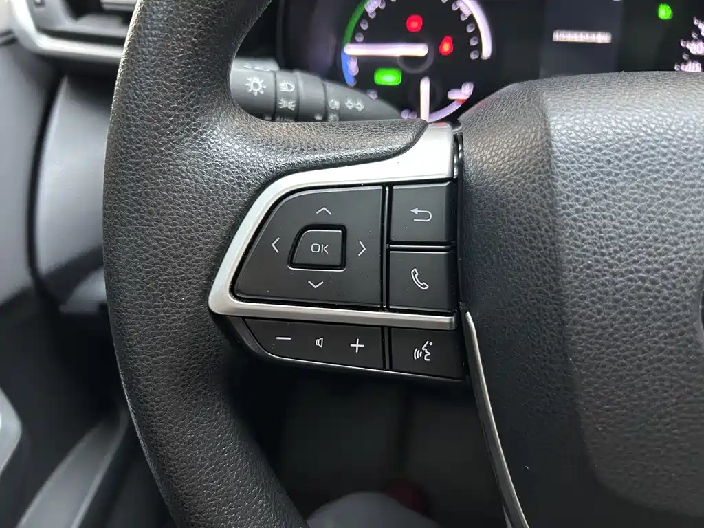 Toyota Granvia — миниатюра 24