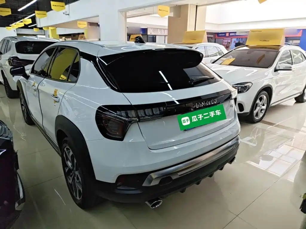 Lynk & Co 02 — миниатюра 5