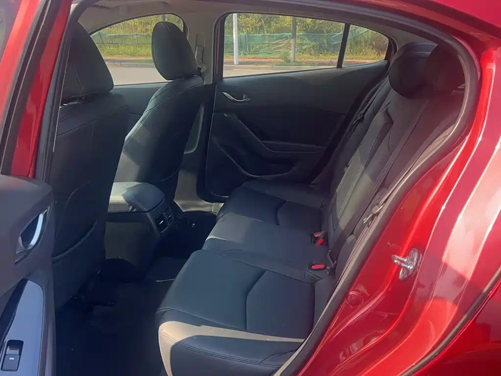 Mazda 3 Axela — миниатюра 6