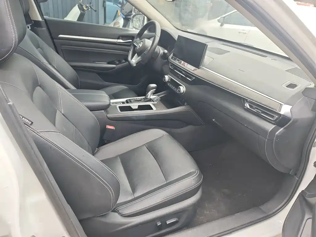 Nissan Teana — миниатюра 8