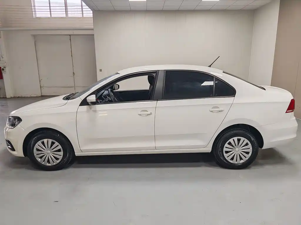 Volkswagen Santana — миниатюра 18