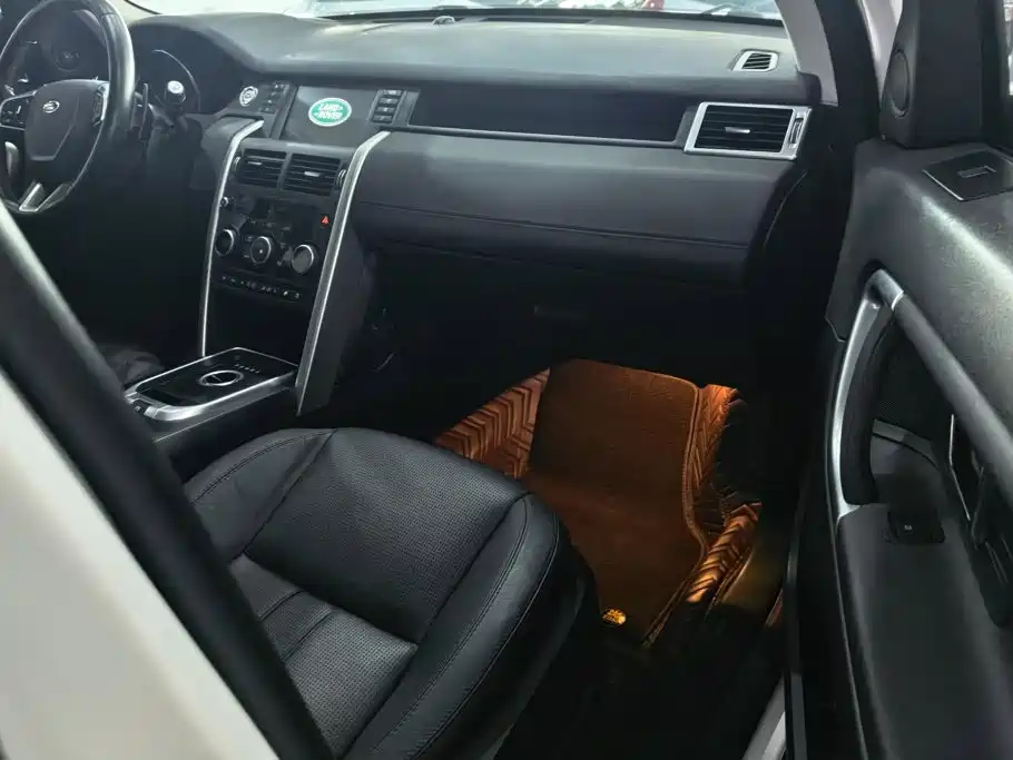 Land Rover Discovery Sport — миниатюра 8