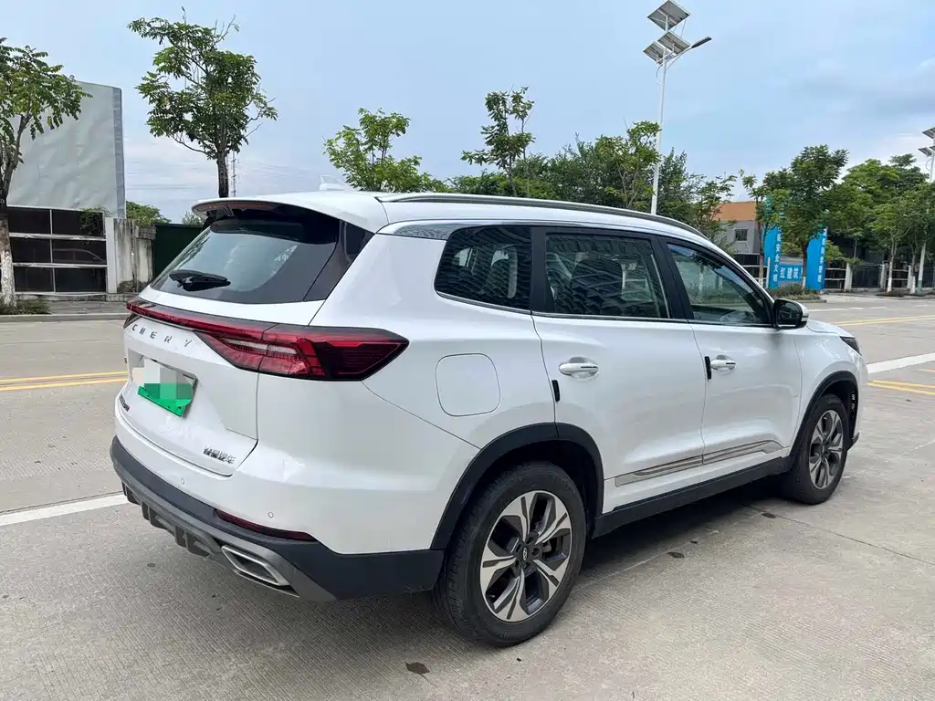 Chery Tiggo 8 PRO NEV — миниатюра 7
