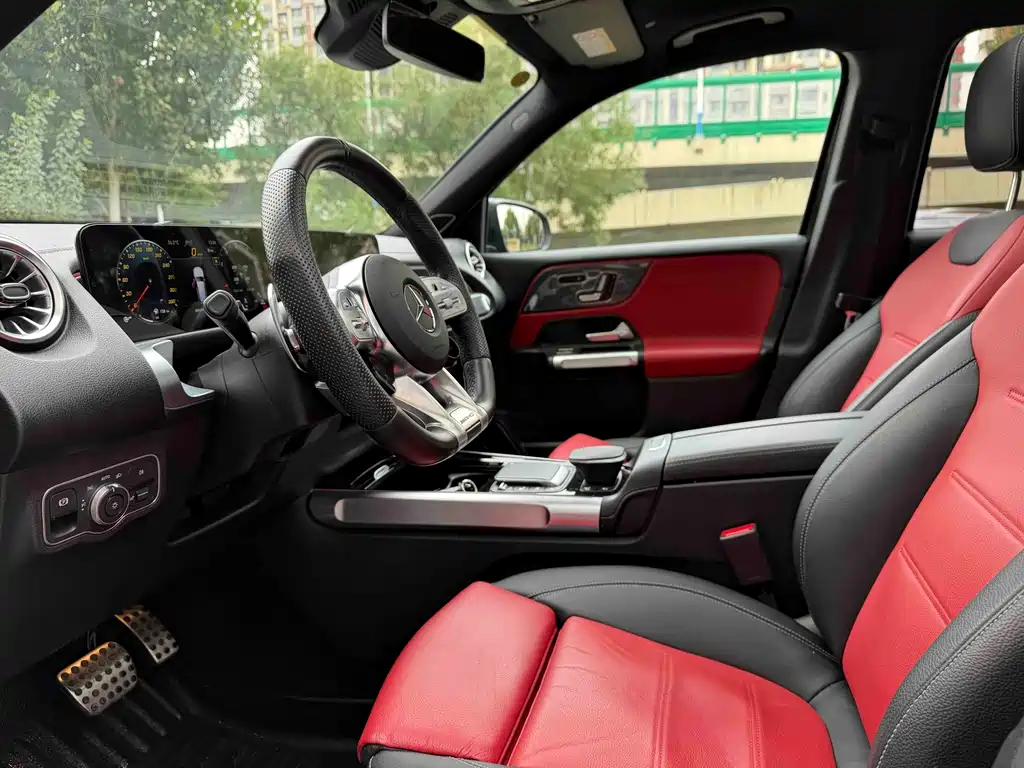 Mercedes-Benz GLB AMG — миниатюра 8
