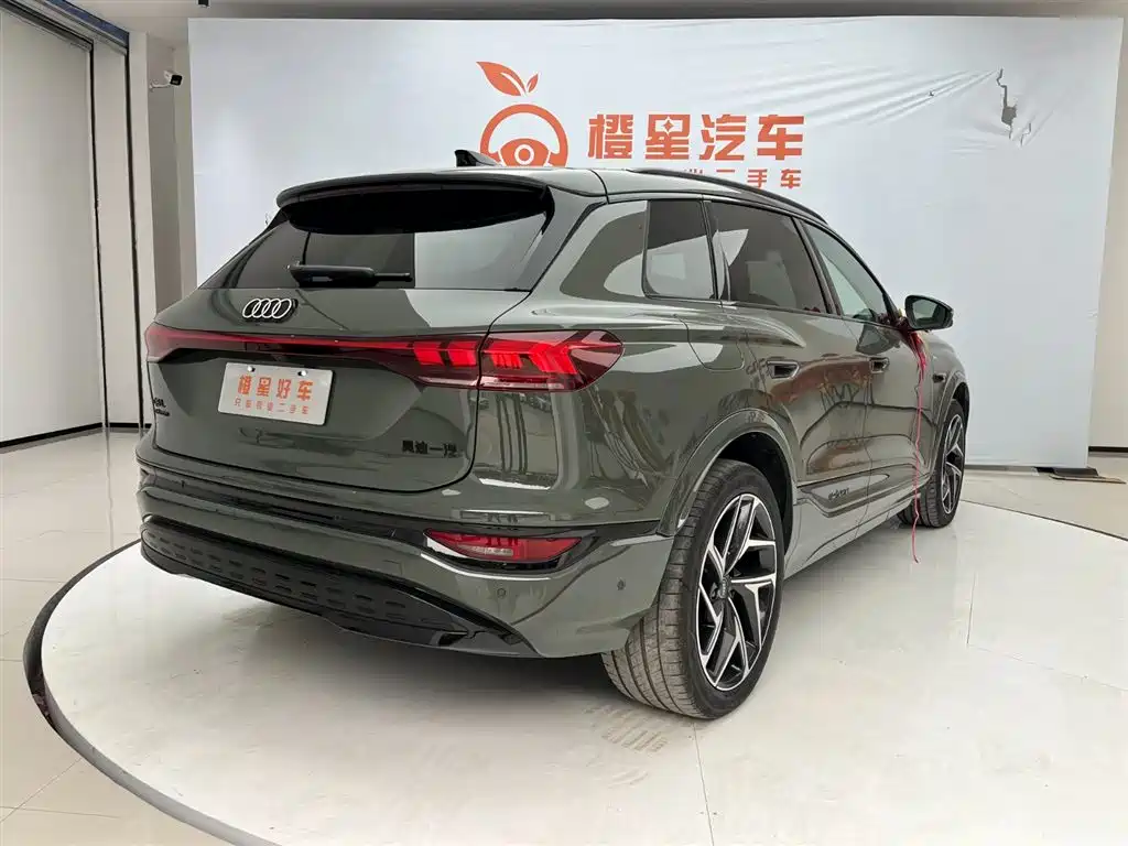 Audi Q6L e-tron — миниатюра 5
