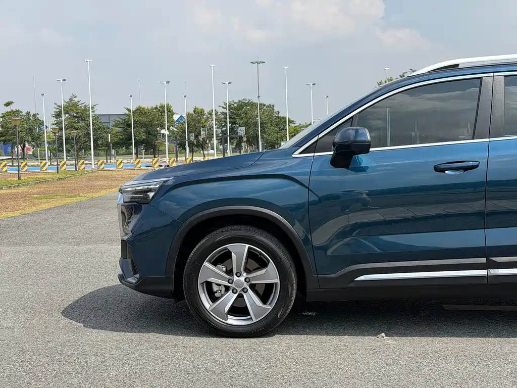 Geely Haoyue L — миниатюра 7