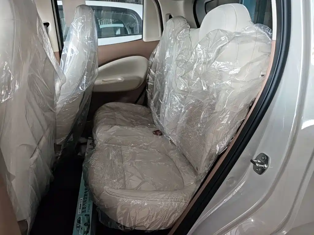 Wuling MINIEV — миниатюра 17
