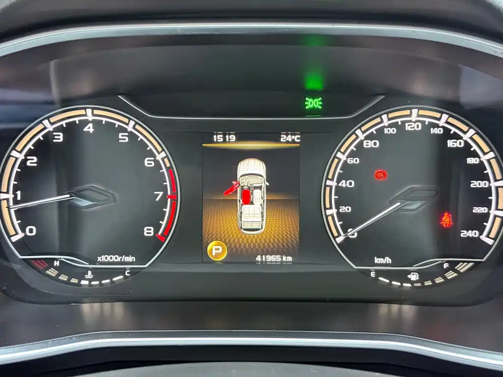 Geely Binyue — миниатюра 8