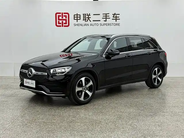 MERCEDES-BENZ GLC