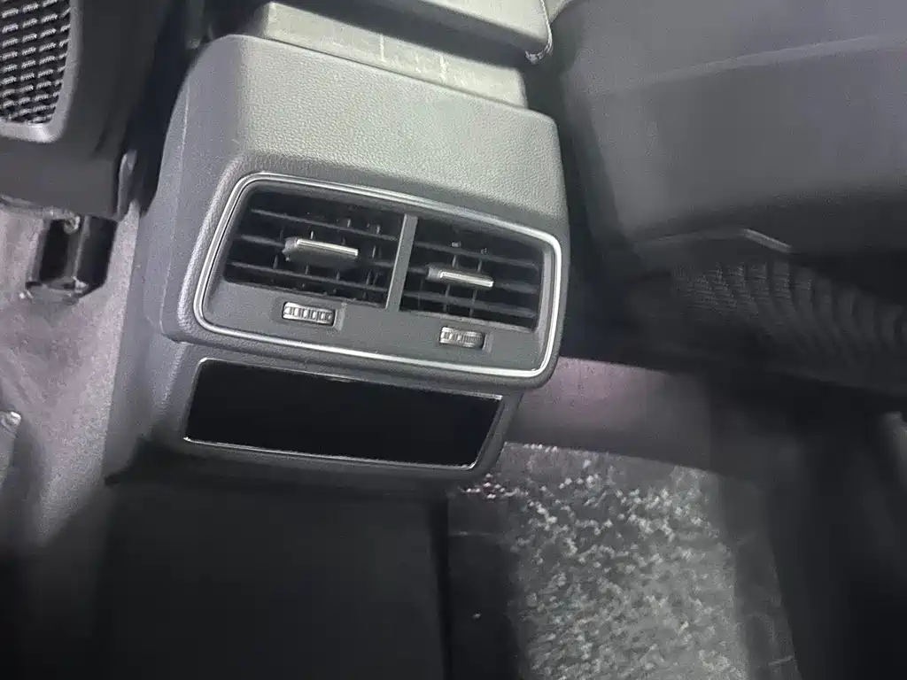 Audi A6L — миниатюра 8