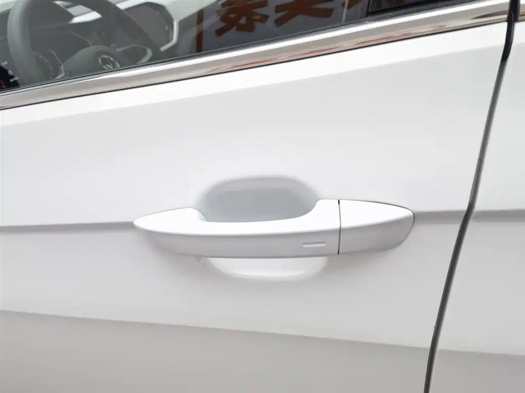 VOLKSWAGEN EXPLORING THE SHADOW