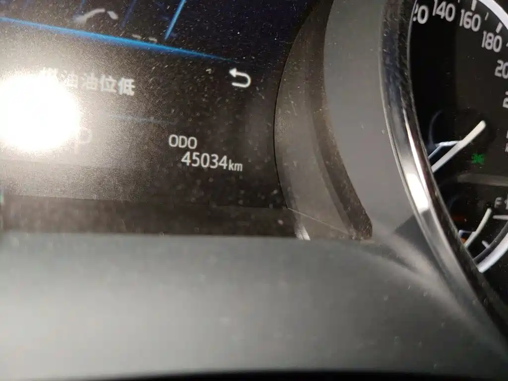 Toyota Camry — миниатюра 8