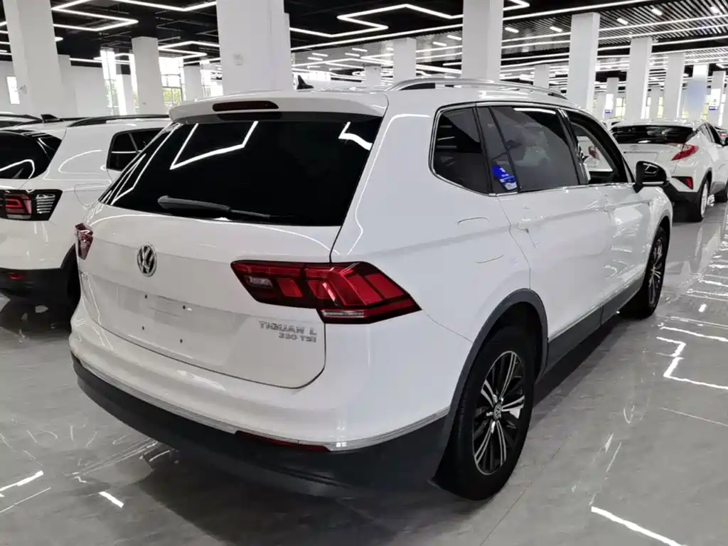 Volkswagen Tiguan L — миниатюра 7