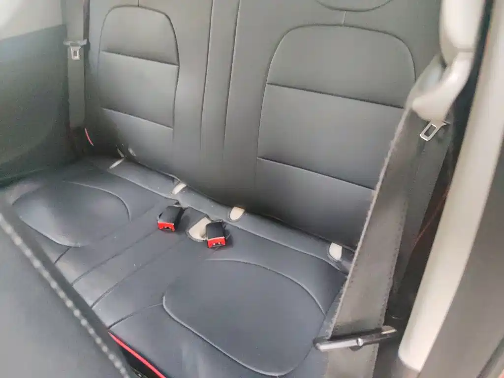 Wuling MINIEV — миниатюра 18