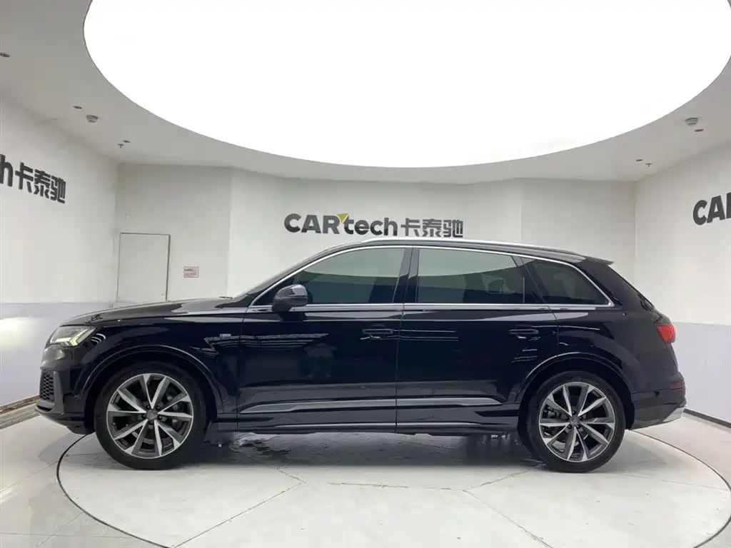 Audi Q7 2020 55 TFSI quattro S line Sport