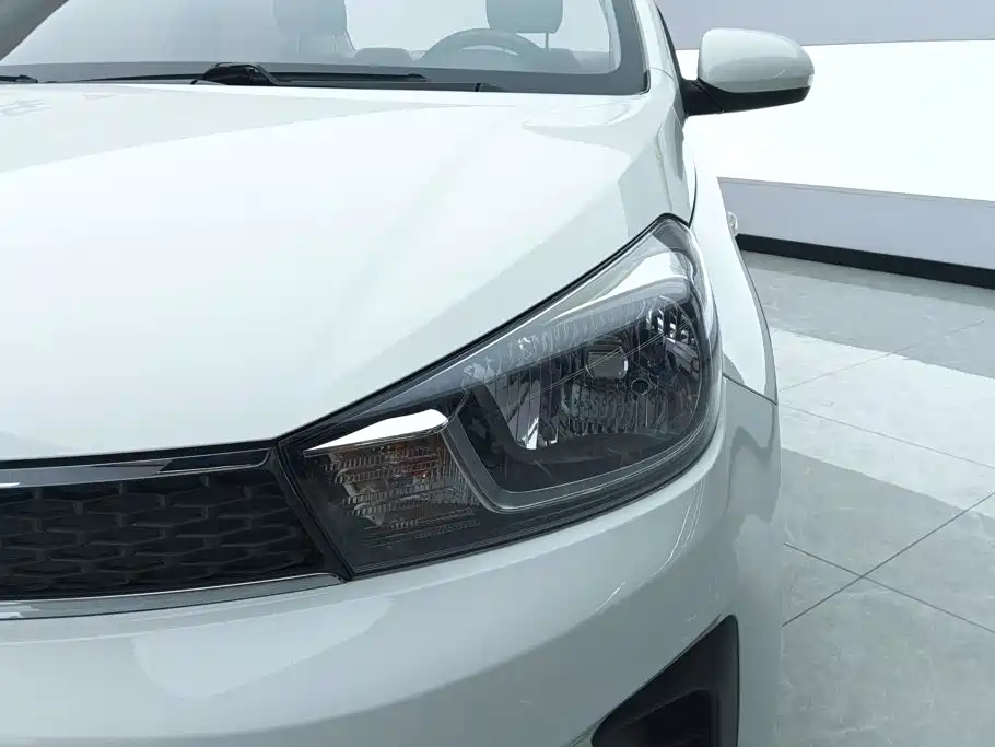 Kia Huanchi — миниатюра 5