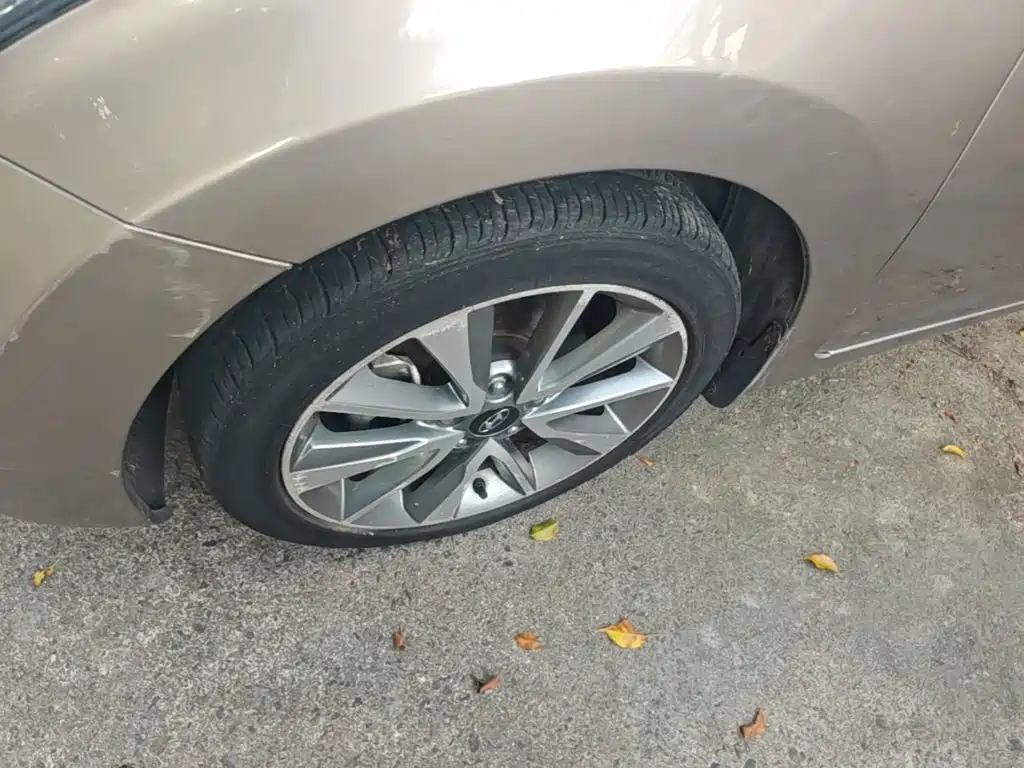 Hyundai Elantra Langdong — миниатюра 23