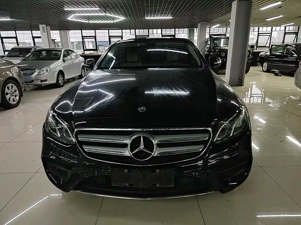 Mercedes-Benz E-Class — миниатюра 3