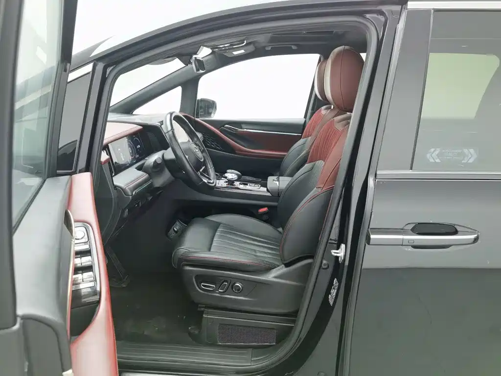 GAC Motor Trumpchi M8 — миниатюра 10