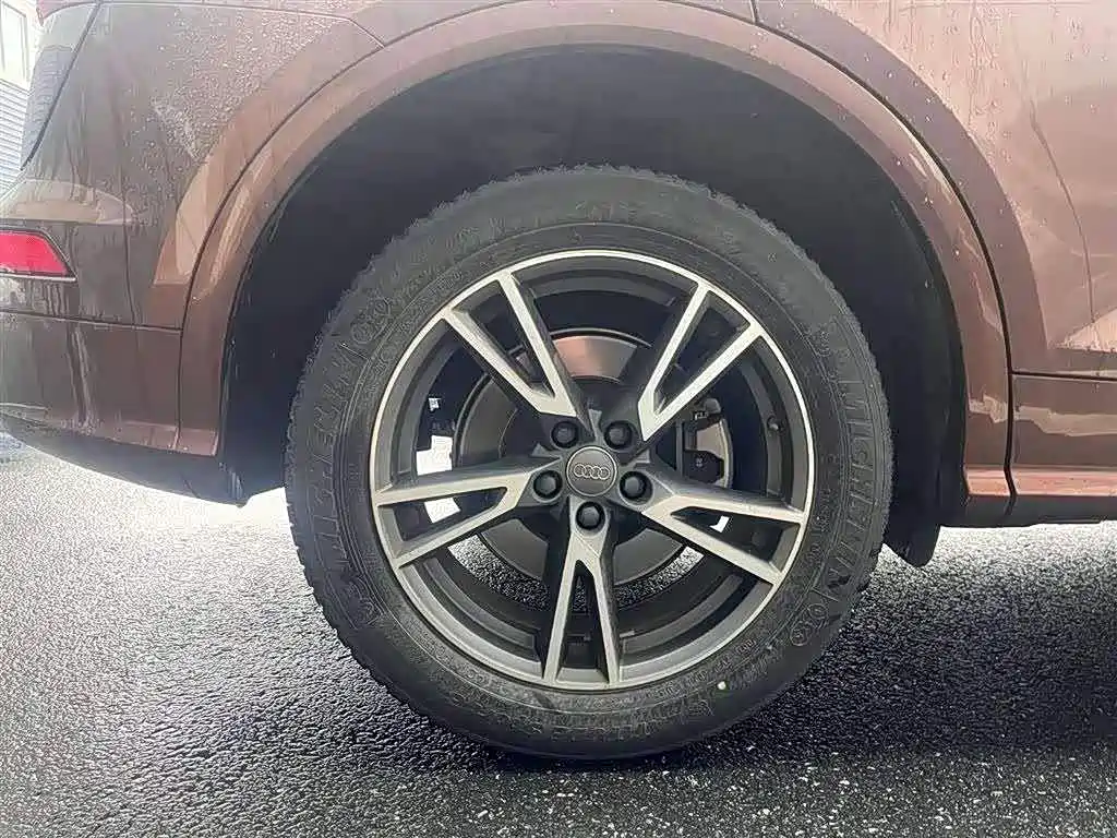 Audi Q5L — миниатюра 15