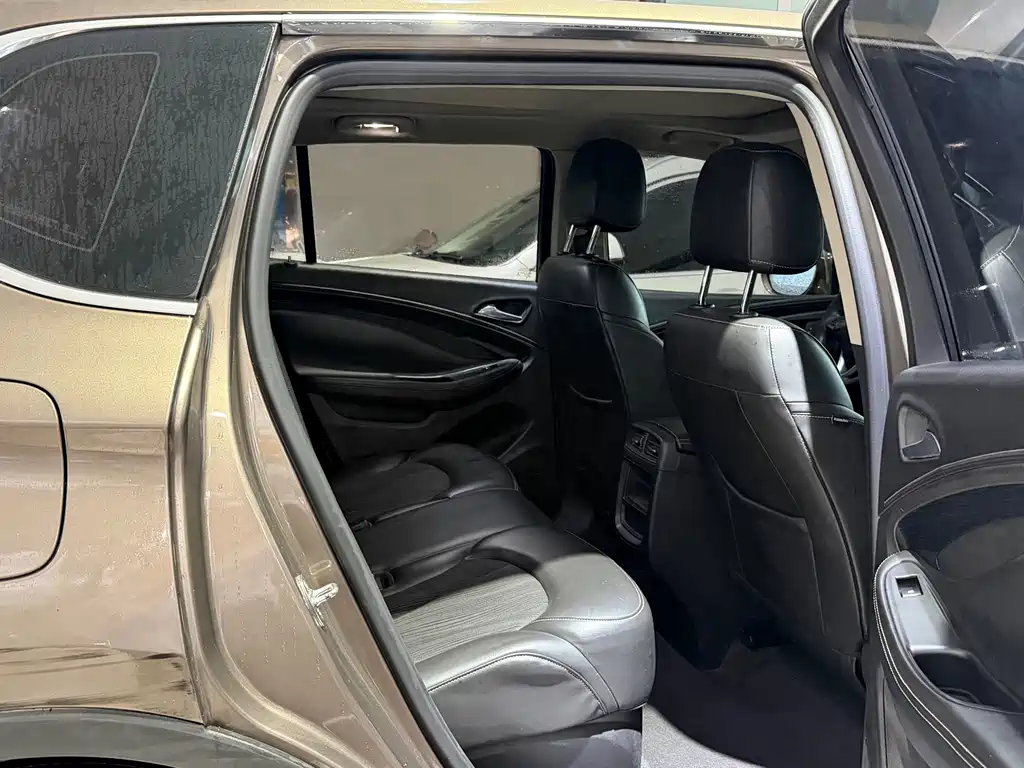 Buick Envision Plus — миниатюра 9