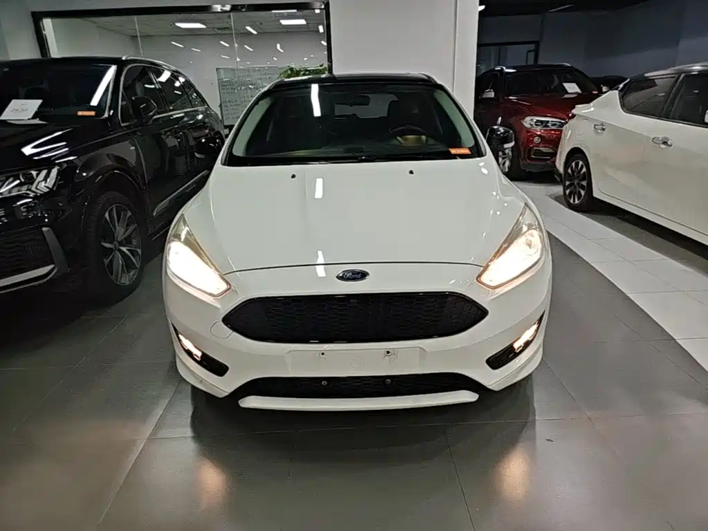 Ford Focus — миниатюра 3