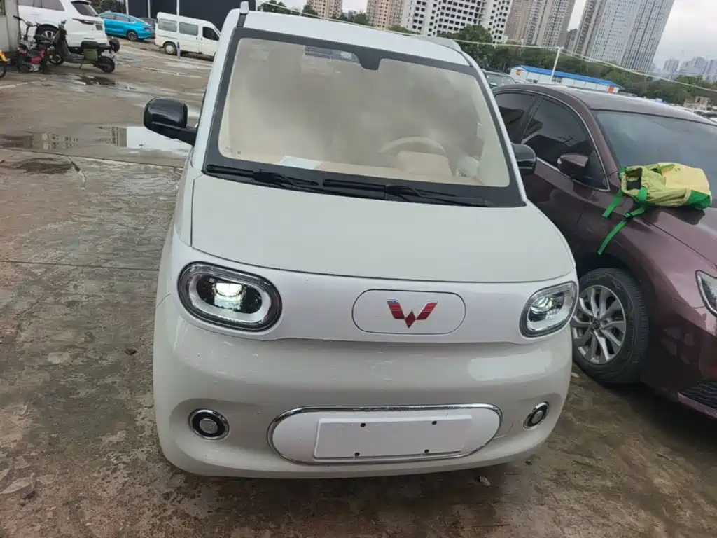 Wuling MINIEV — миниатюра 3