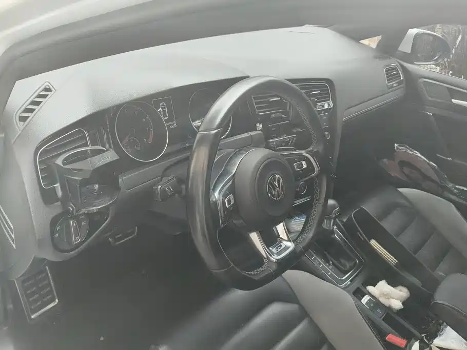 Volkswagen Golf — миниатюра 12
