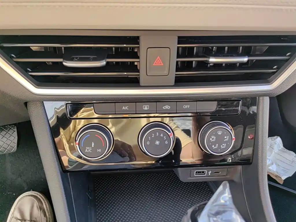 Jetta VA7 — миниатюра 13