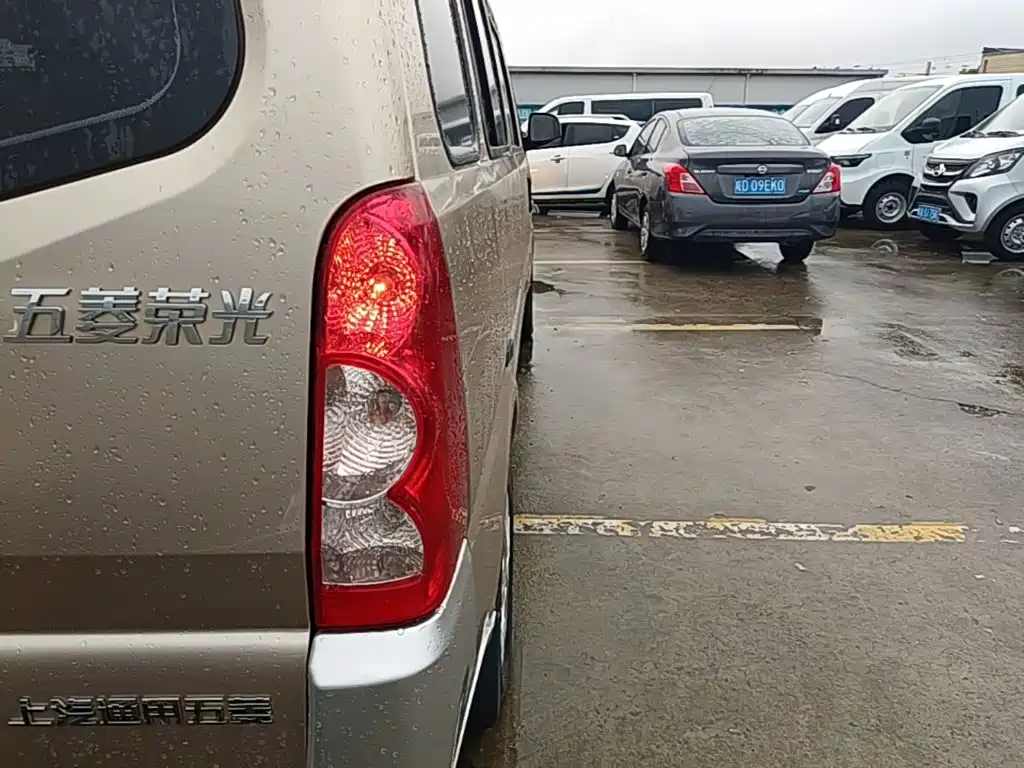 Wuling Rongguang — миниатюра 8