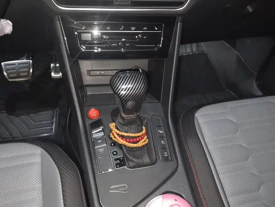 Volkswagen Tiguan X — миниатюра 16