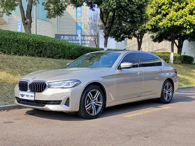 BMW 5 SERIES