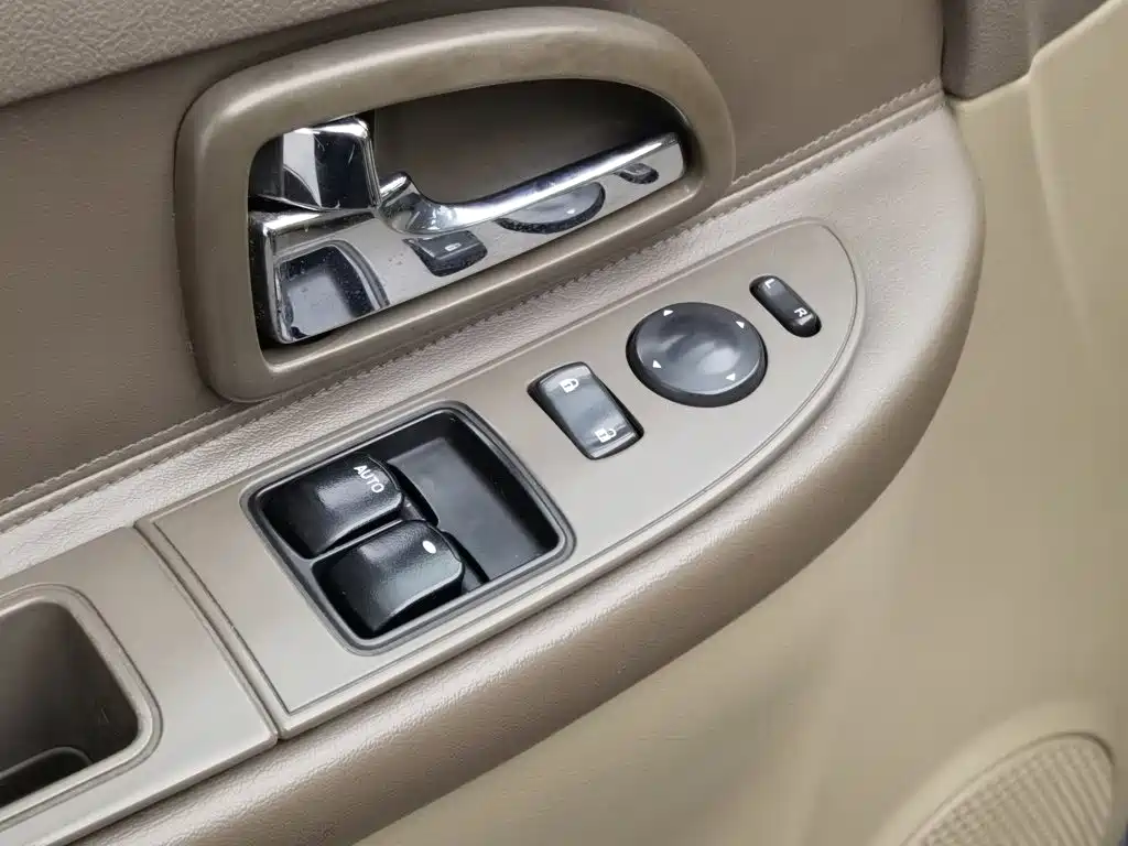 Buick GL8 — миниатюра 9