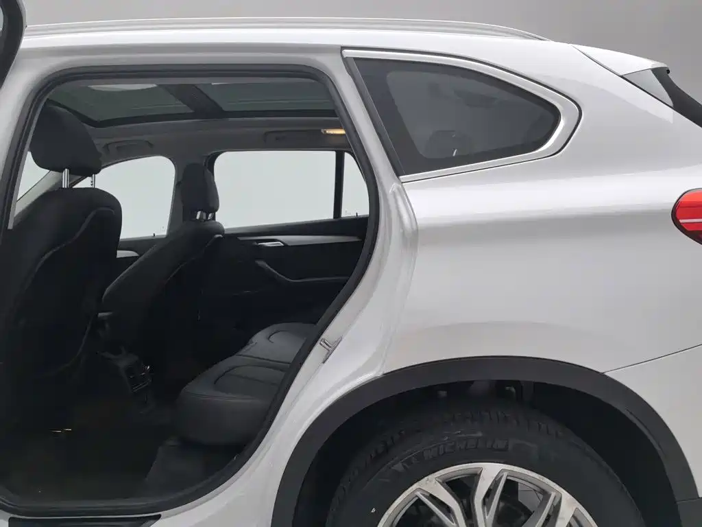 BMW X1 — миниатюра 15