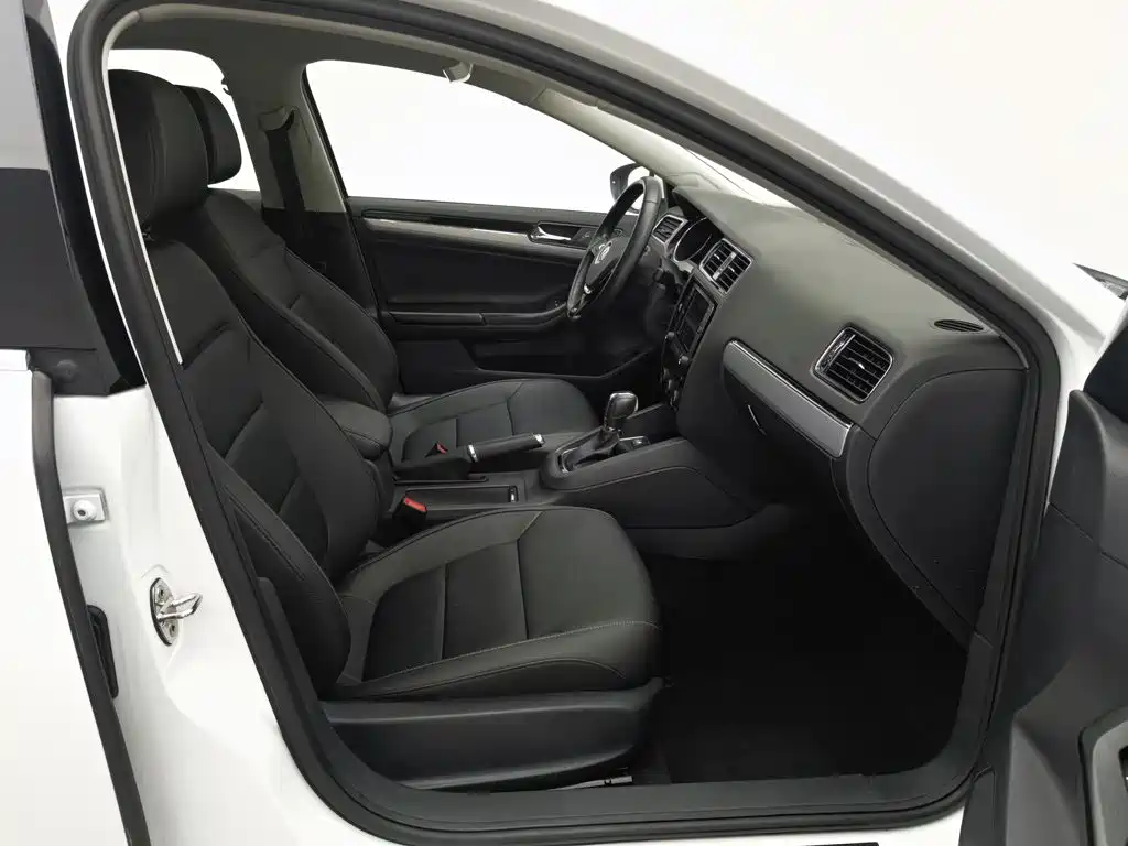 Volkswagen Sagitar — миниатюра 23