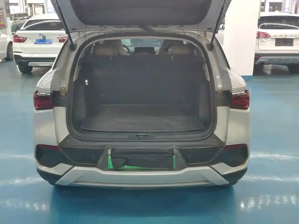 BYD Yuan Plus — миниатюра 19