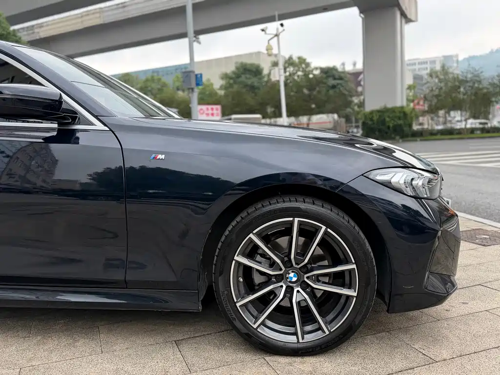 BMW 3 Series — миниатюра 8
