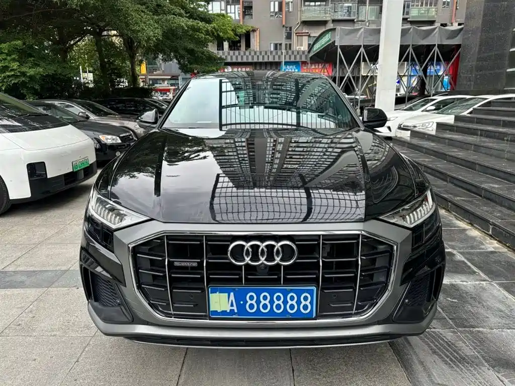 Audi Q8 2021 55 TFSI