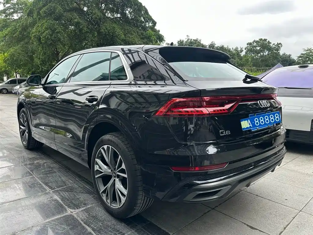Audi Q8 2021 55 TFSI