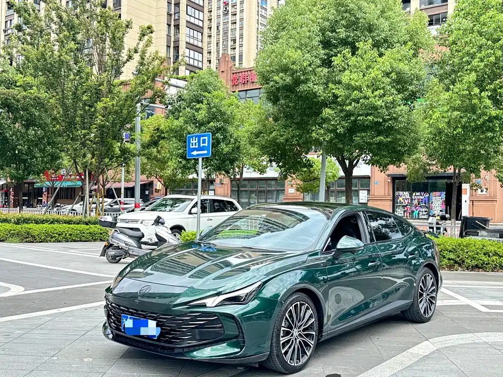 MG MG7