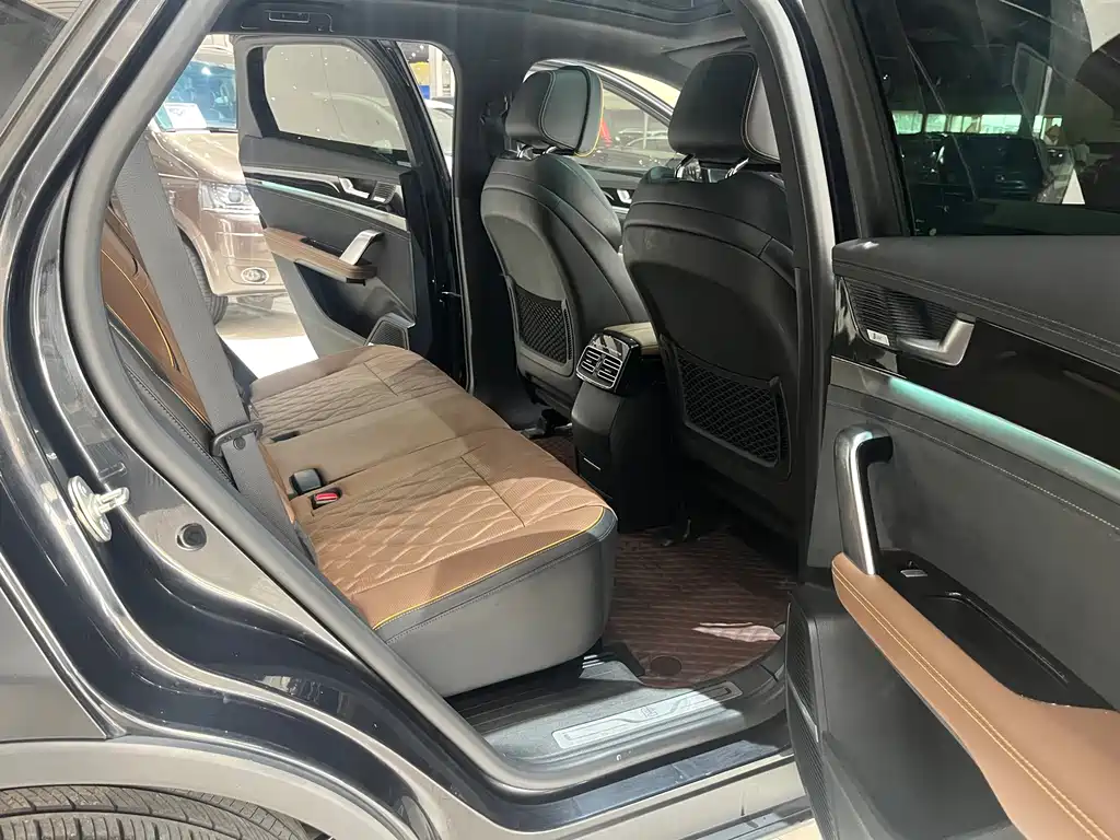 BYD Tang New Energy — миниатюра 7