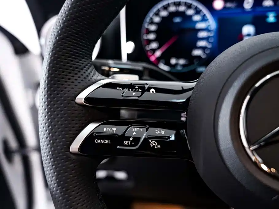 Mercedes-Benz C-Class — миниатюра 15