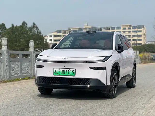 toyota platinum-wisdom-3x