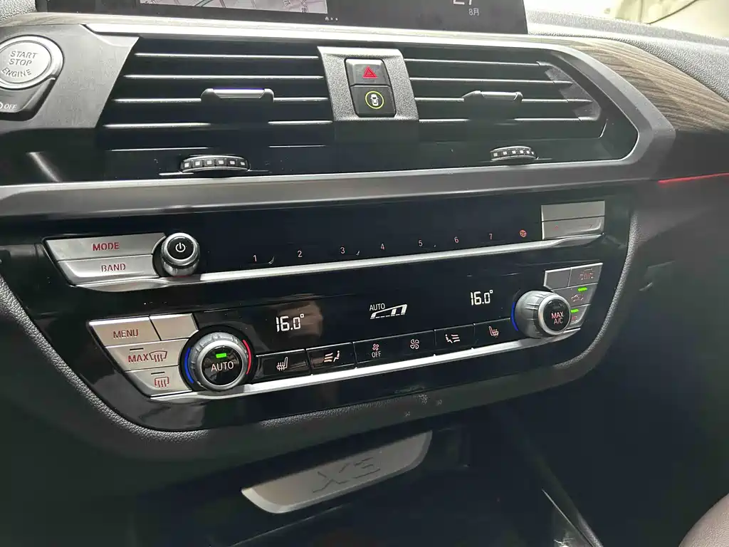 BMW X3 — миниатюра 9