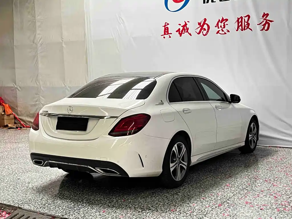 Mercedes-Benz C-Class — миниатюра 17