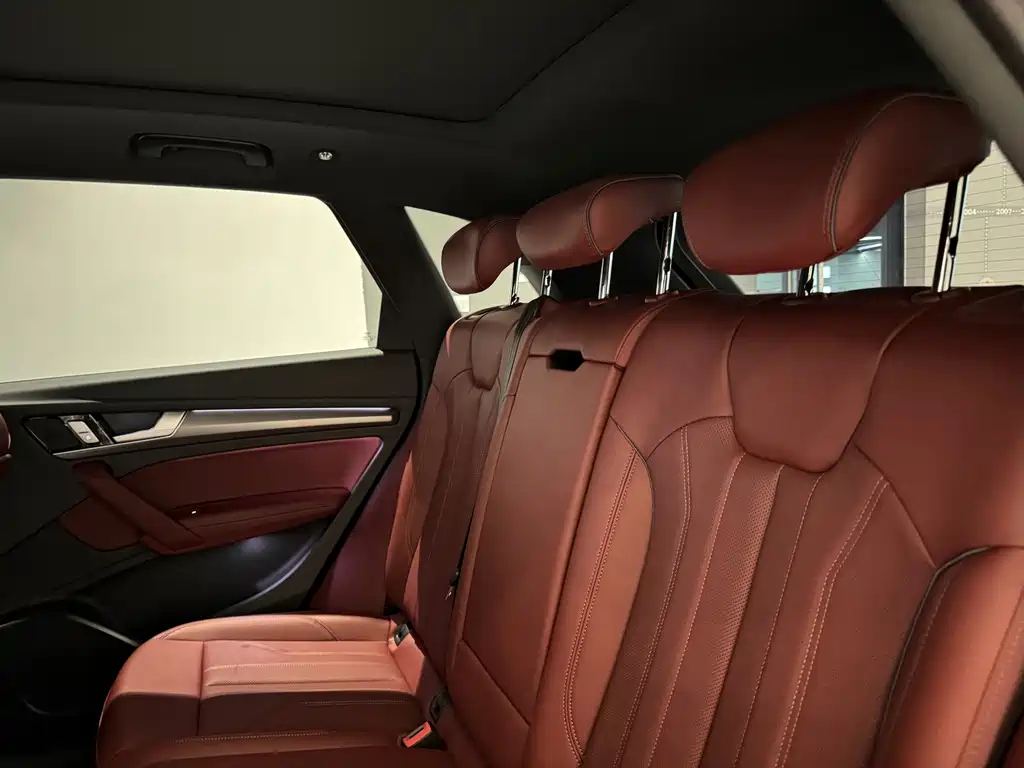 Audi Q5L — миниатюра 20
